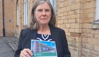 Cllr Lynne Schuller, Cabinet Member for Housing and Estates